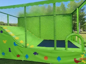 Cama Saltarina con Resbaladera Interior