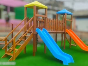 Módulo de Madera Innova 2 Torres es fabricado en madera y fibra de vidrio. Ideal para parques y áreas recreativas. Durabilidad y seguridad garantizadas.